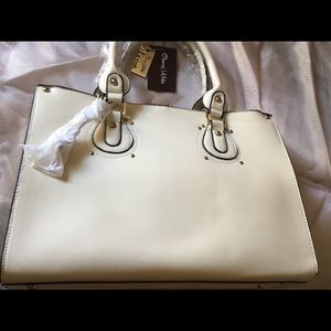 Chasse Wells Handbag